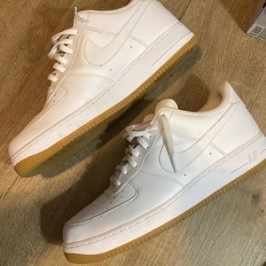 Nike Air Force 1 white gum sole